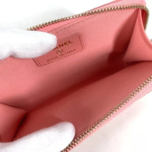 CHANEL Matelasse CC Mark Fragment Case zipper wallet case purse Unused - Picture 5 of 12